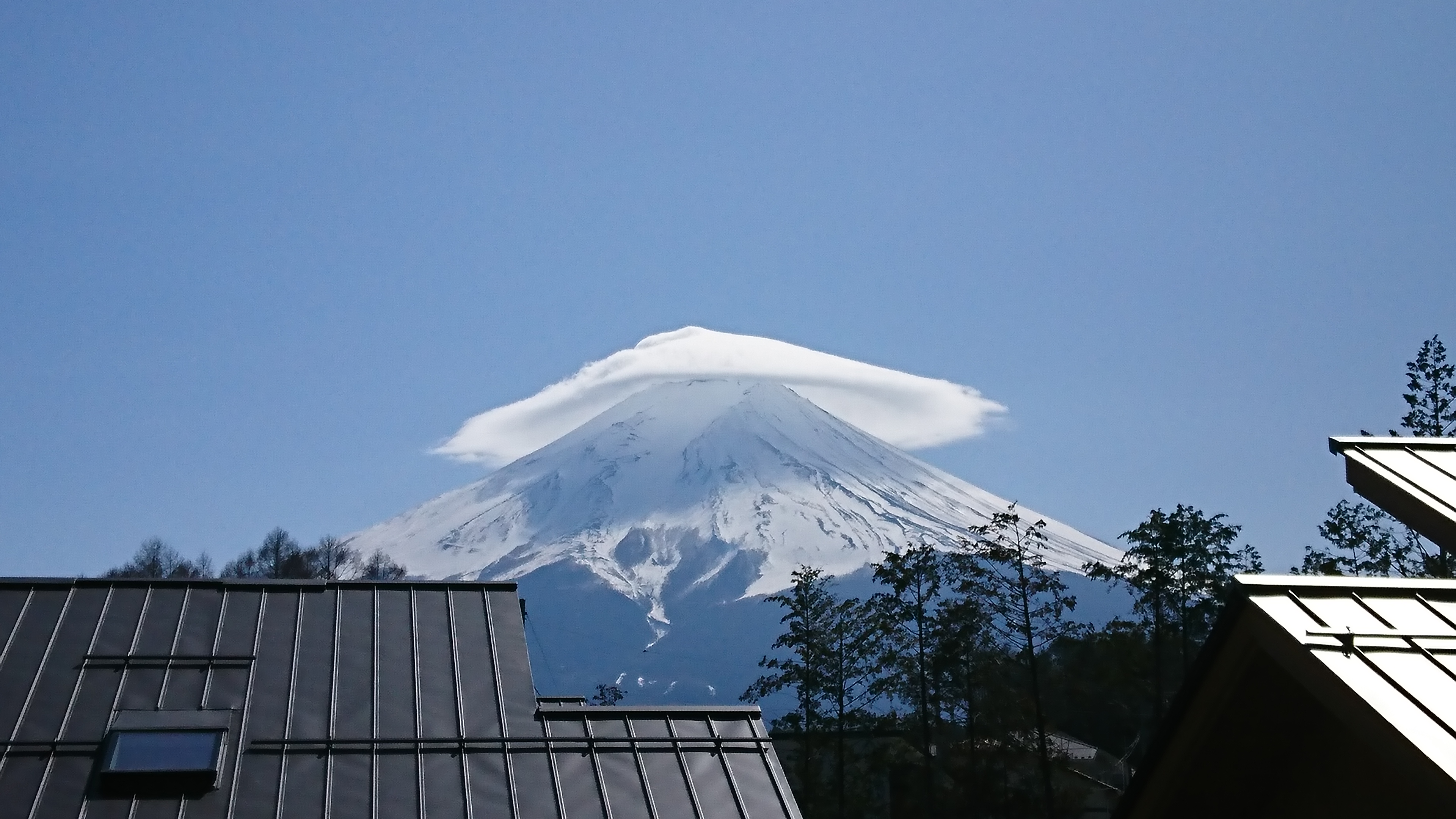 今日の富士山（傘雲）